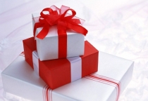 Đi tân gia nên tặng quà gì? Bí quyết chọn quà tân gia ý nghĩa, độc đáo Đi tân gia nên tặng quà gì? Bí quyết chọn quà tân gia ý nghĩa, độc đáo